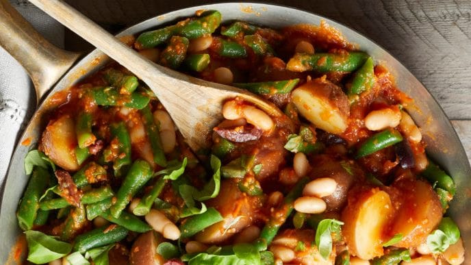 Mediterranean Green Beans And Potato Toss
