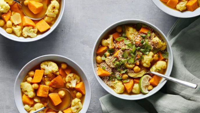 Roasted Cauliflower and Sweet Potato Soup