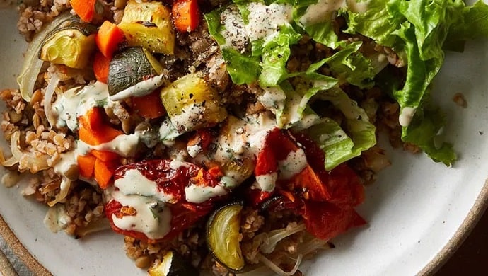 Mujadara Bowls With Parsley-Tahini Sauce