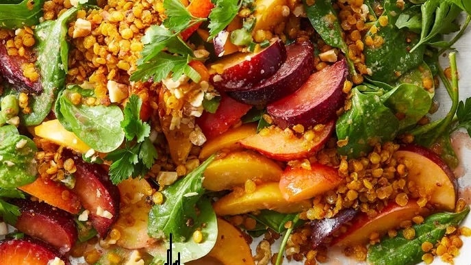 Plum-Spinach Salad With Curried Lentils