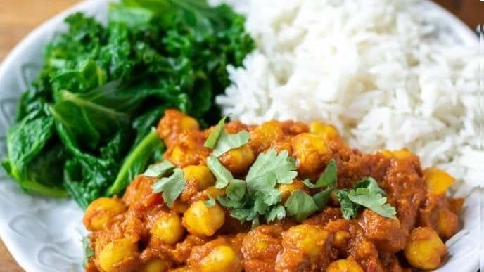 Thai Chickpea-Almond Curry